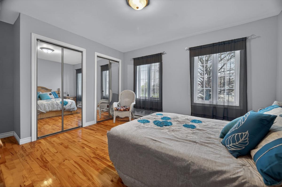 Autre angle de la chambre principale