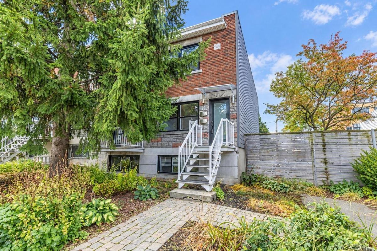 Ingrid Falaise met en vente son superbe duplex rénové au cœur du Nouveau-Rosemont