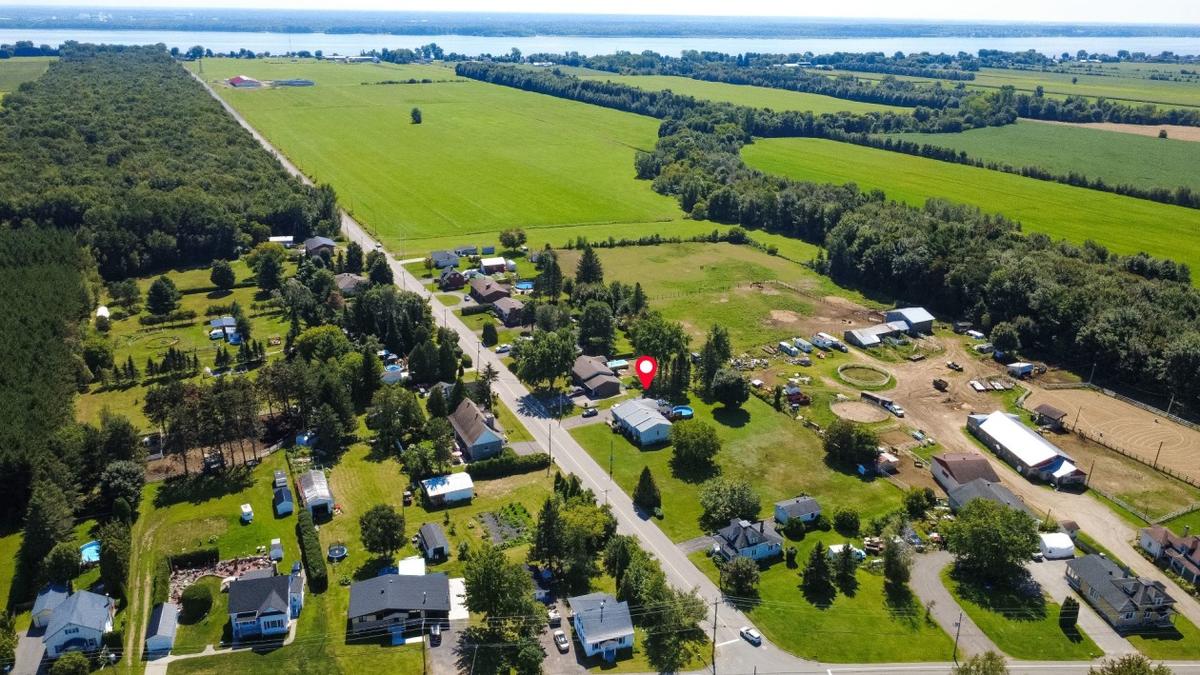 Vue panoramique du terrain