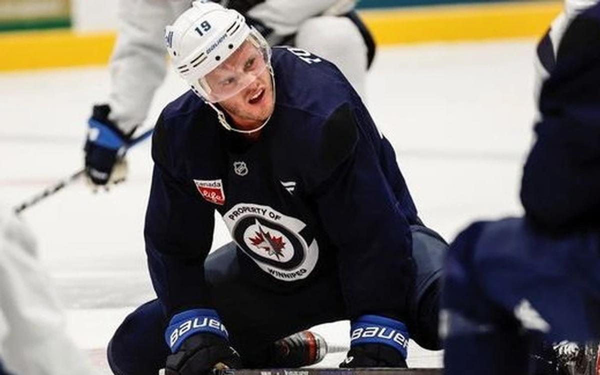 Jonathan Toews 