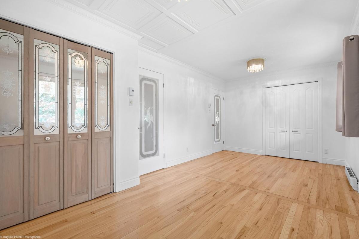 Autre angle de la chambre principale
