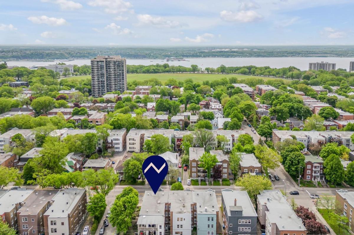 Vue aérienne du quartier et de l'immeuble