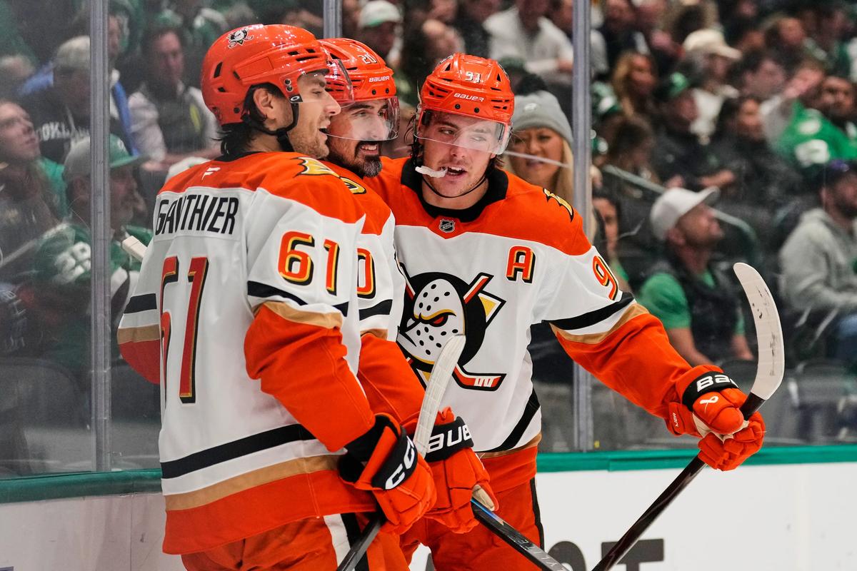 Cutter Gauthier and teammates