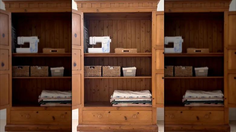 Armoire