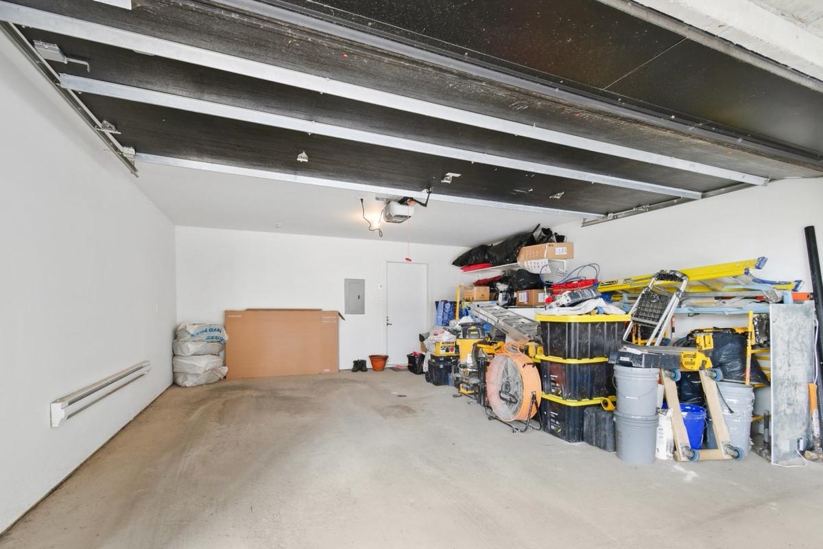 Garage double spacieux