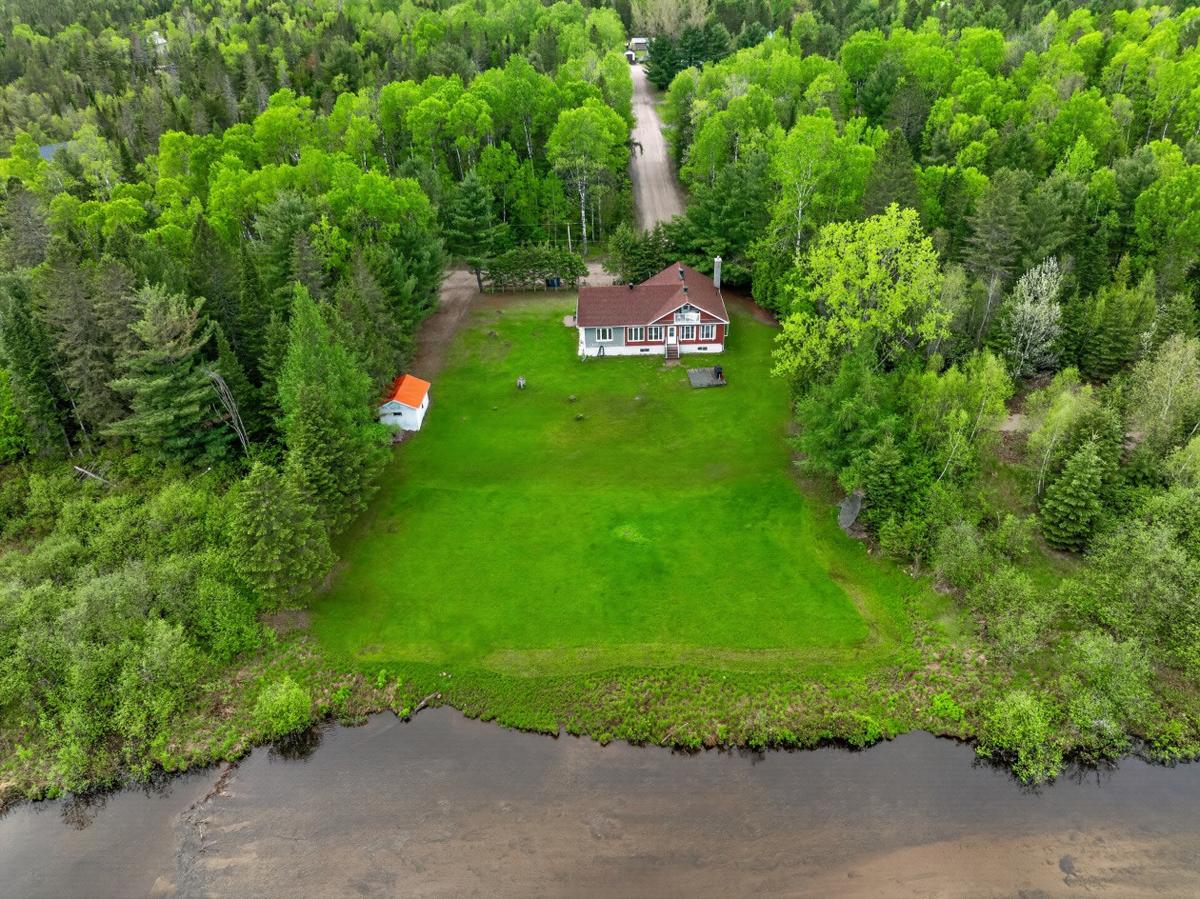 Vue aérienne de la propriété