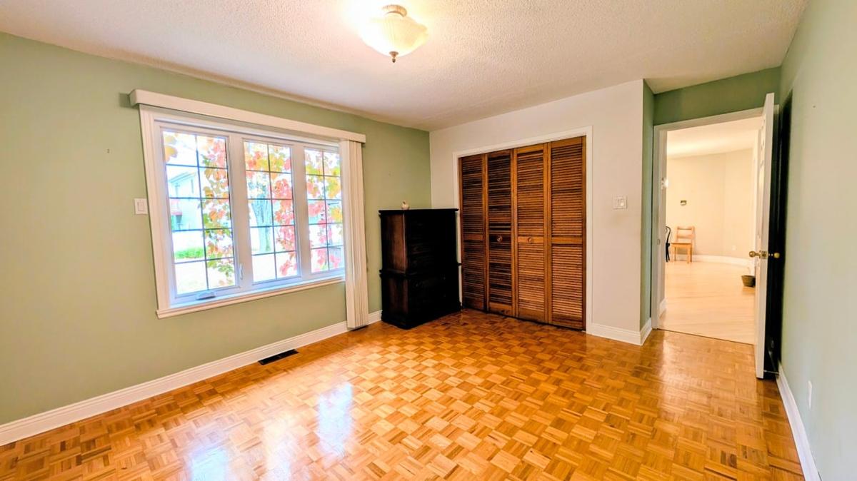 Autre vue de la chambre principale