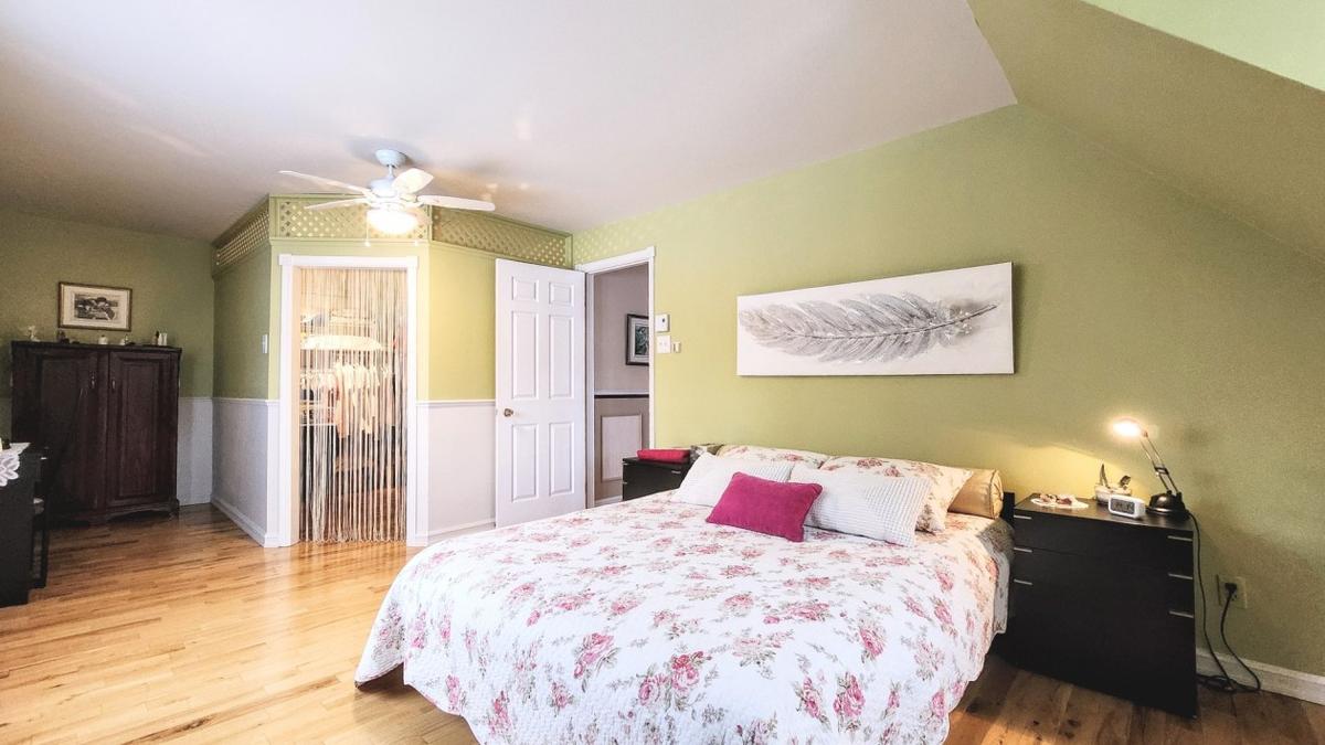 La chambre principale, vaste et paisible