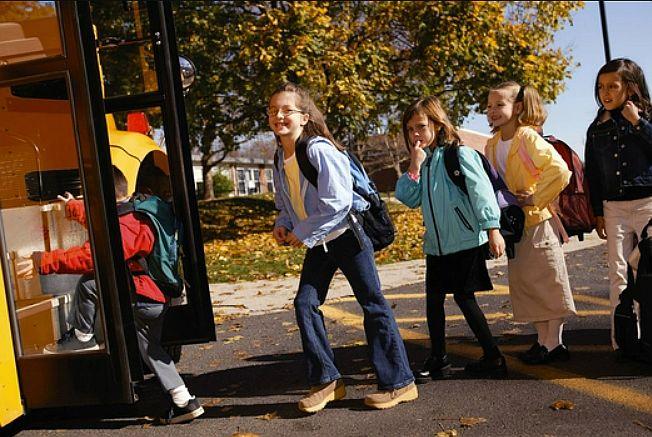 Comstock - FreeImages.Com, autobus scolaire et enfants