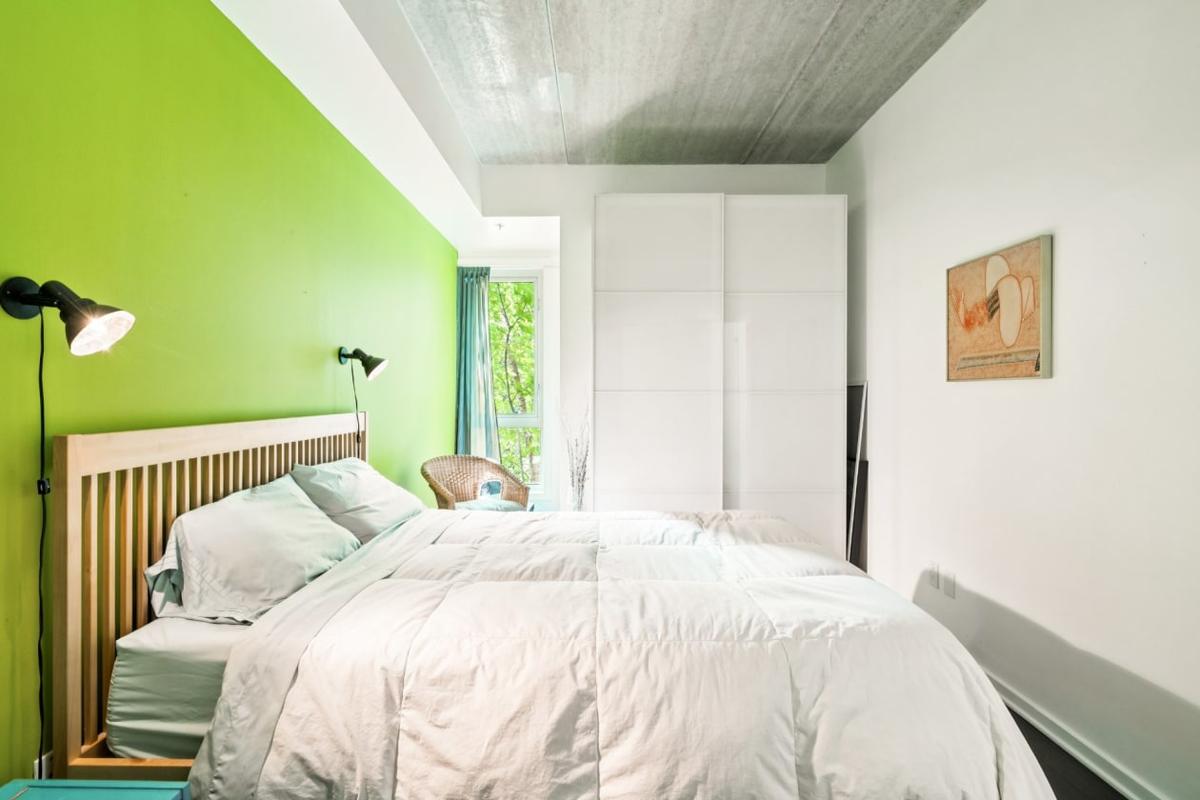 Chambre principale lumineuse
