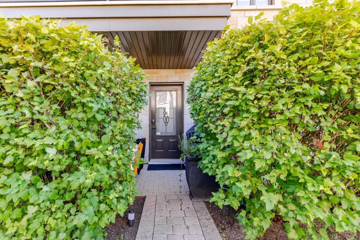 Entrée extérieure du condo