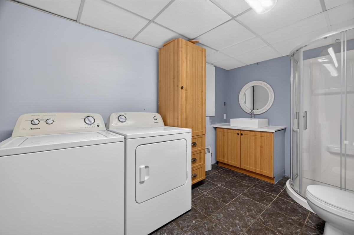 Salle de bain du sous-sol
