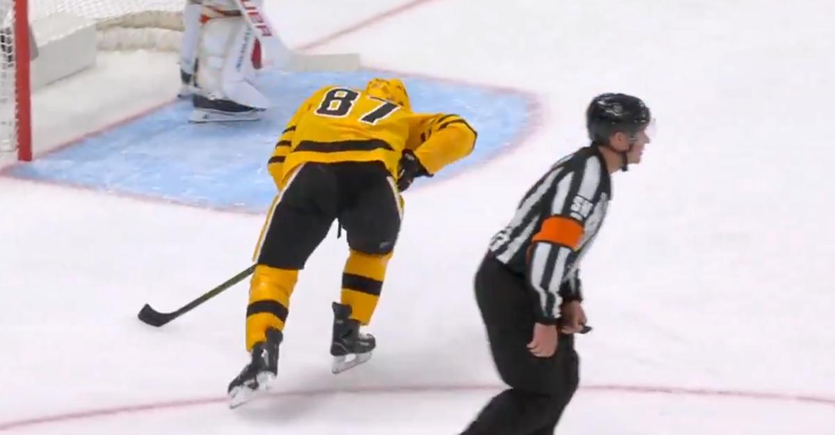 Sidney Crosby quitte après avoir été blessé