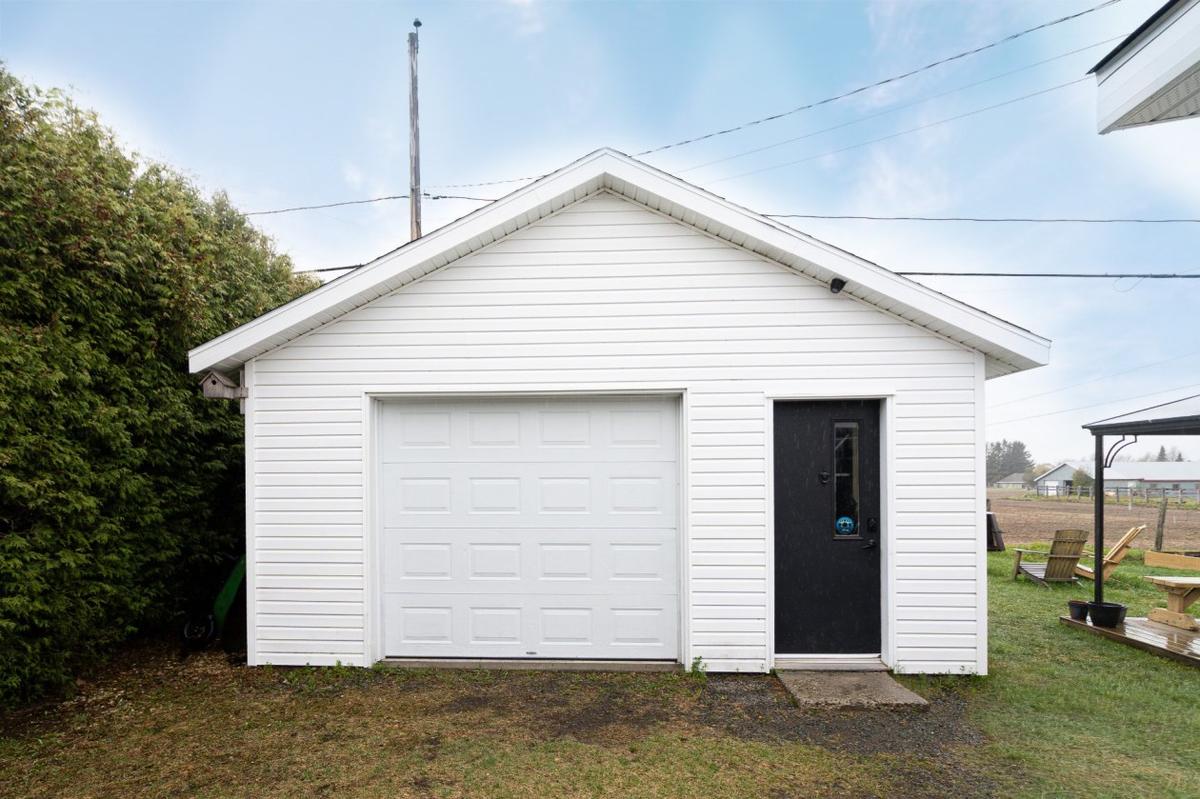 Le garage vu de l'extérieur