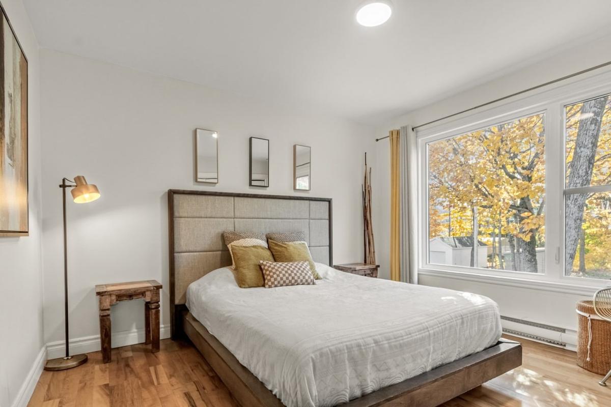 Autre vue de la chambre principale