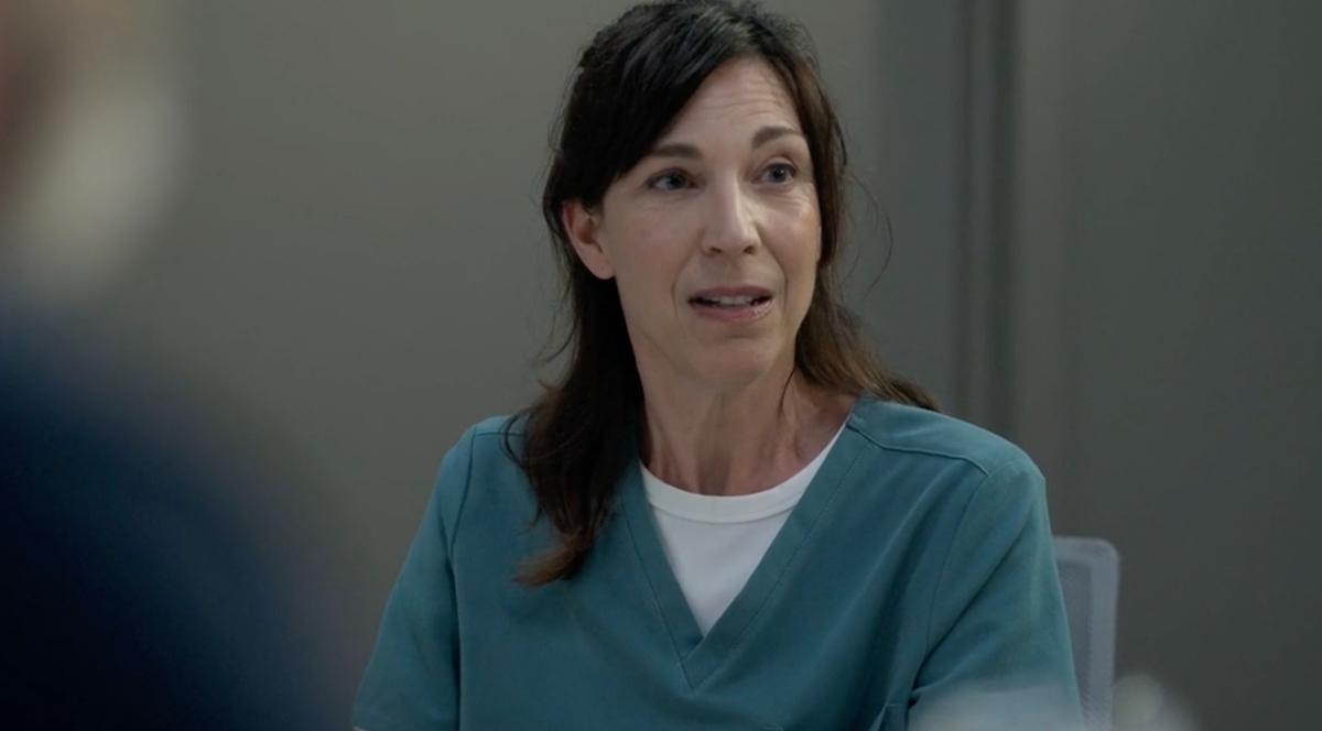 Evelyne de la Chenelière dans son rôle de Claudia Maltais dans STAT