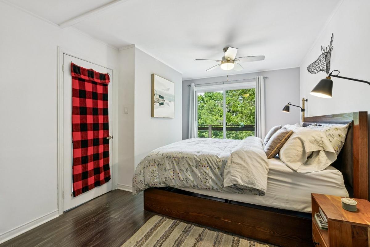 Autre vue de la chambre principale