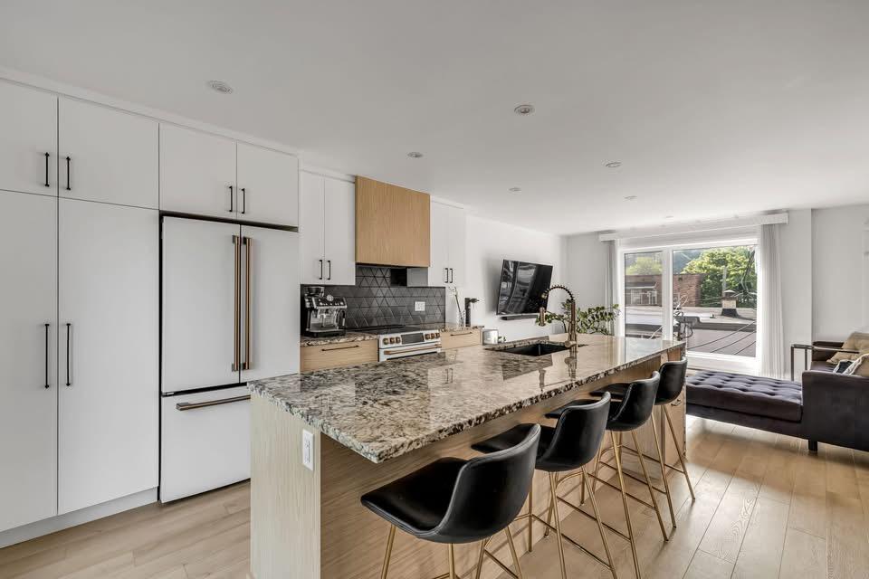 Condo Jade Auclair-Roy