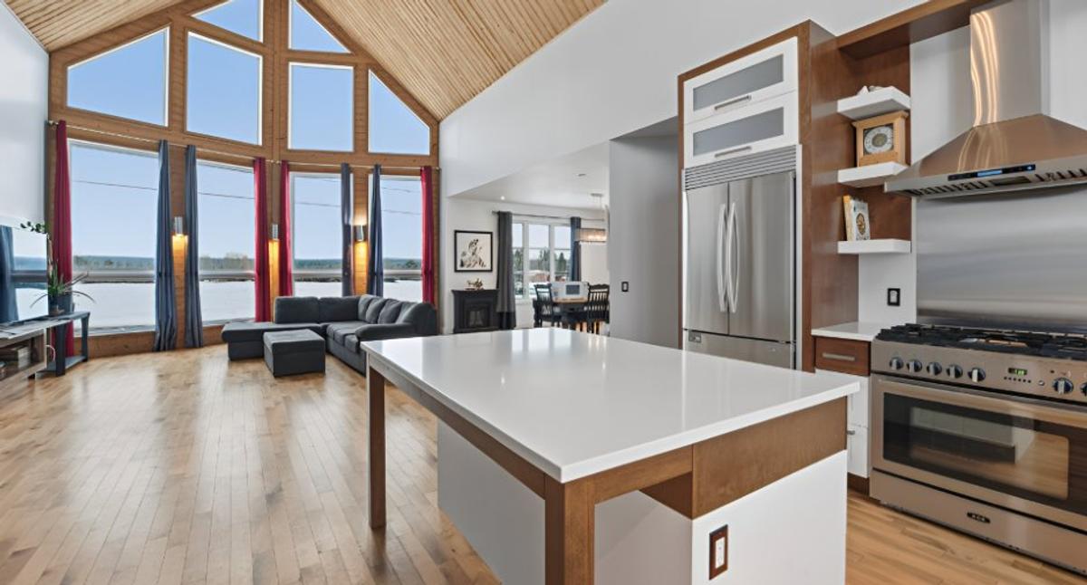 Annie Dufresne annonce qu'elle vient de vendre sa maison