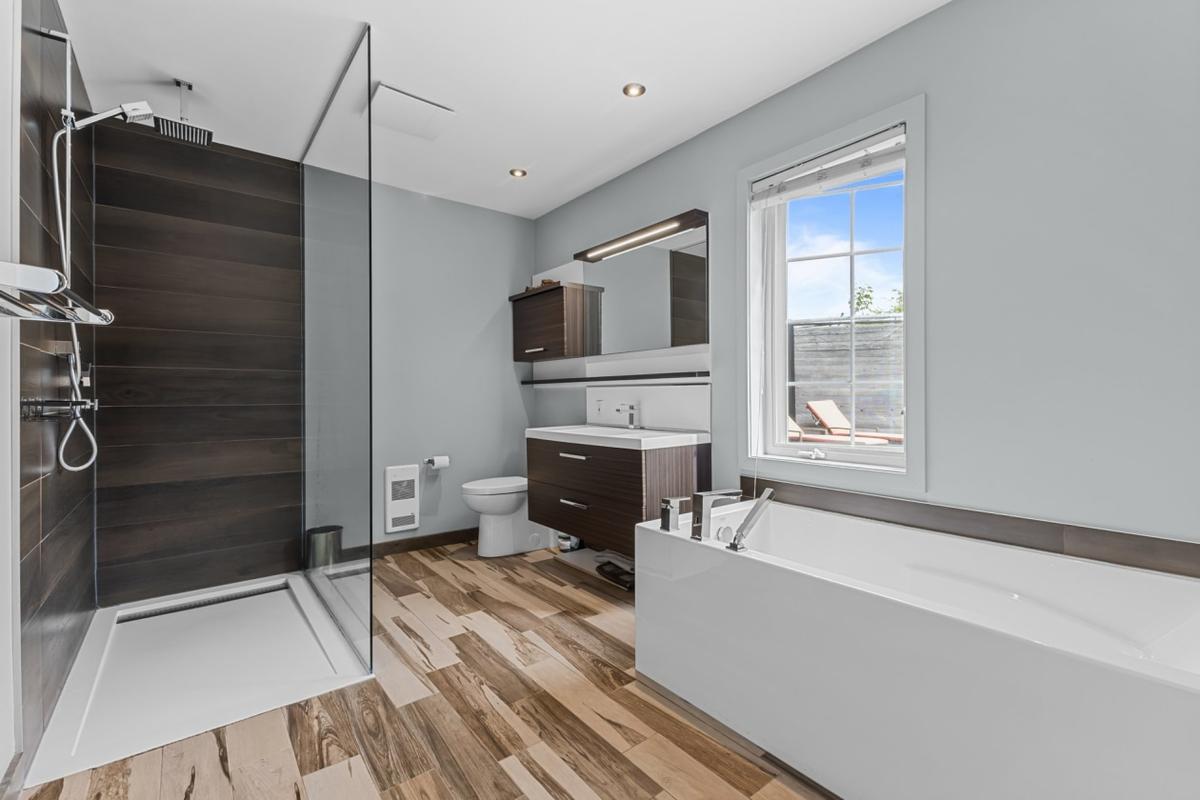 Salle de bain de la suite des maîtres