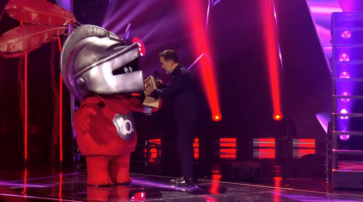 Petit Chevalier belairdirect à Chanteurs Masqués