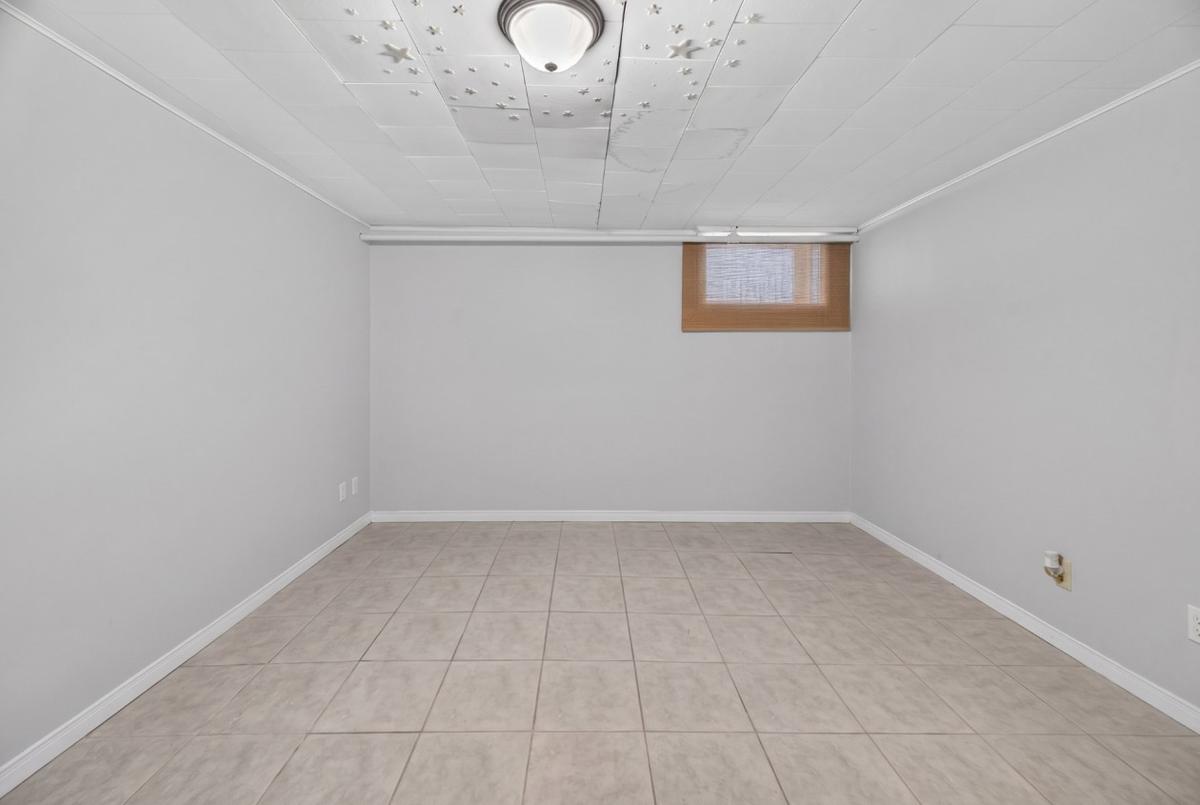 Dernière chambre du sous-sol