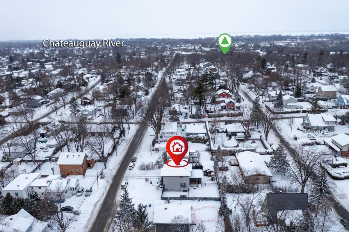 Survol aérien de la zone
