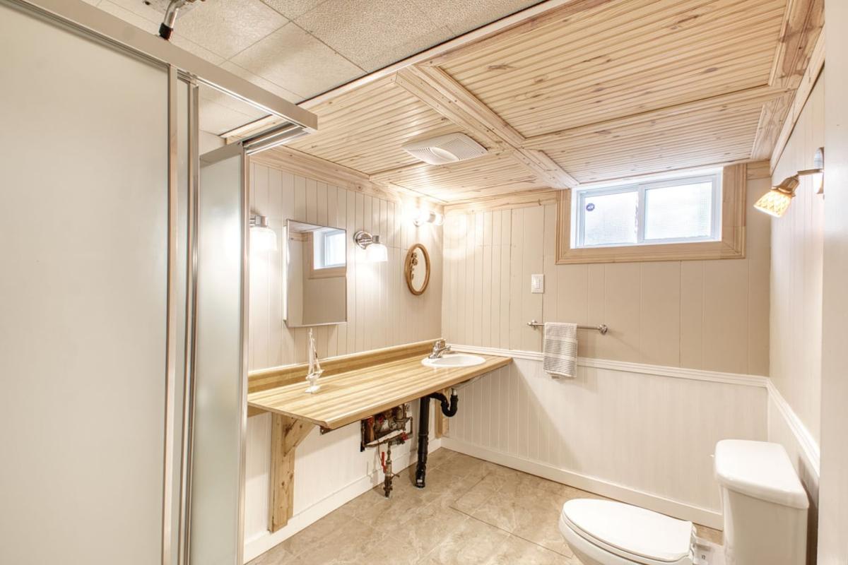 Salle de bain du sous-sol