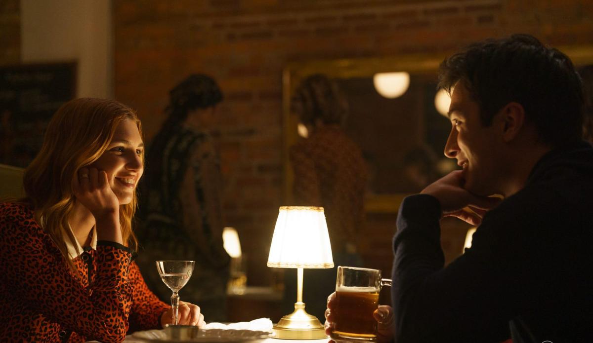 Sophie Nélisse dans Heated Rivalry