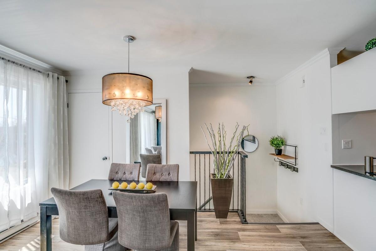 Salle à manger, vue rapprochée