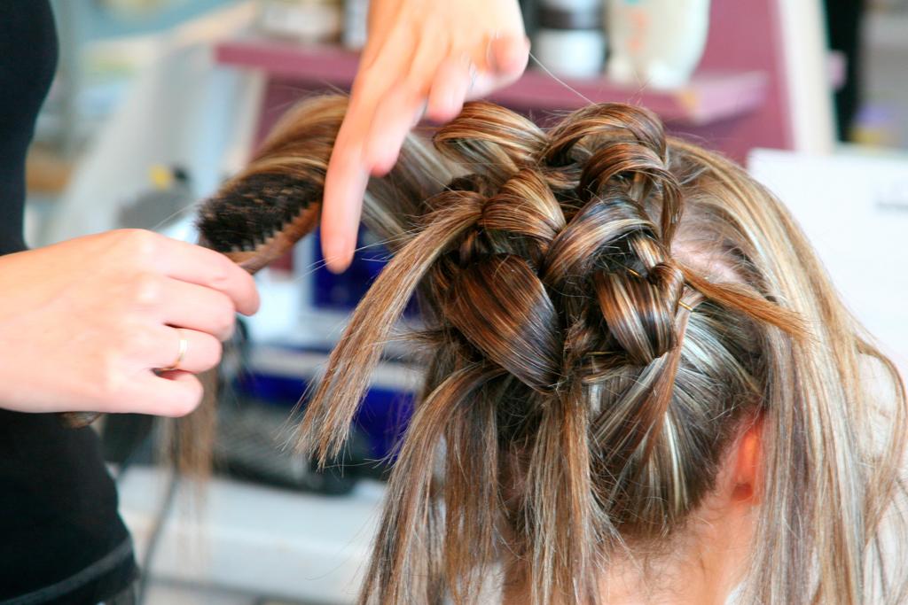 Coiffure chez la coiffeuse