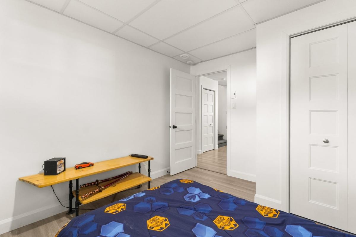Autre chambre avec fenestration