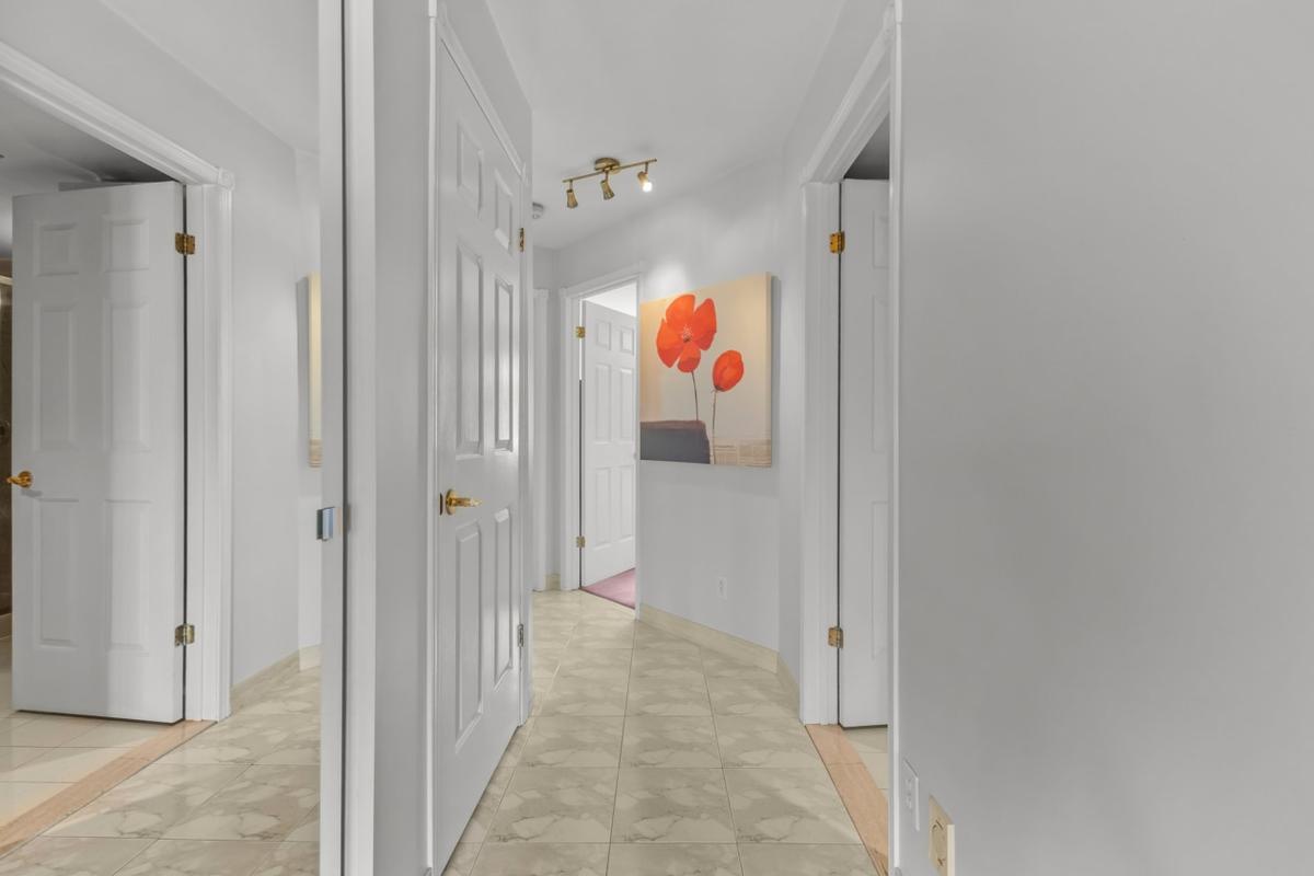 Corridor menant aux chambres