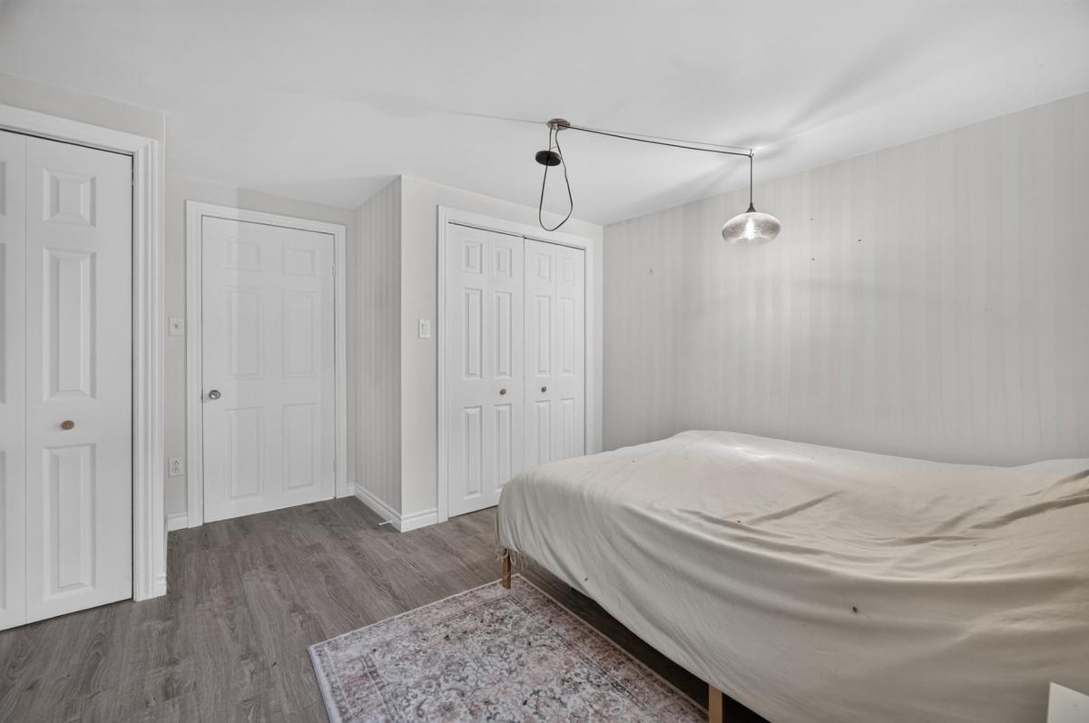 Seconde chambre au sous-sol