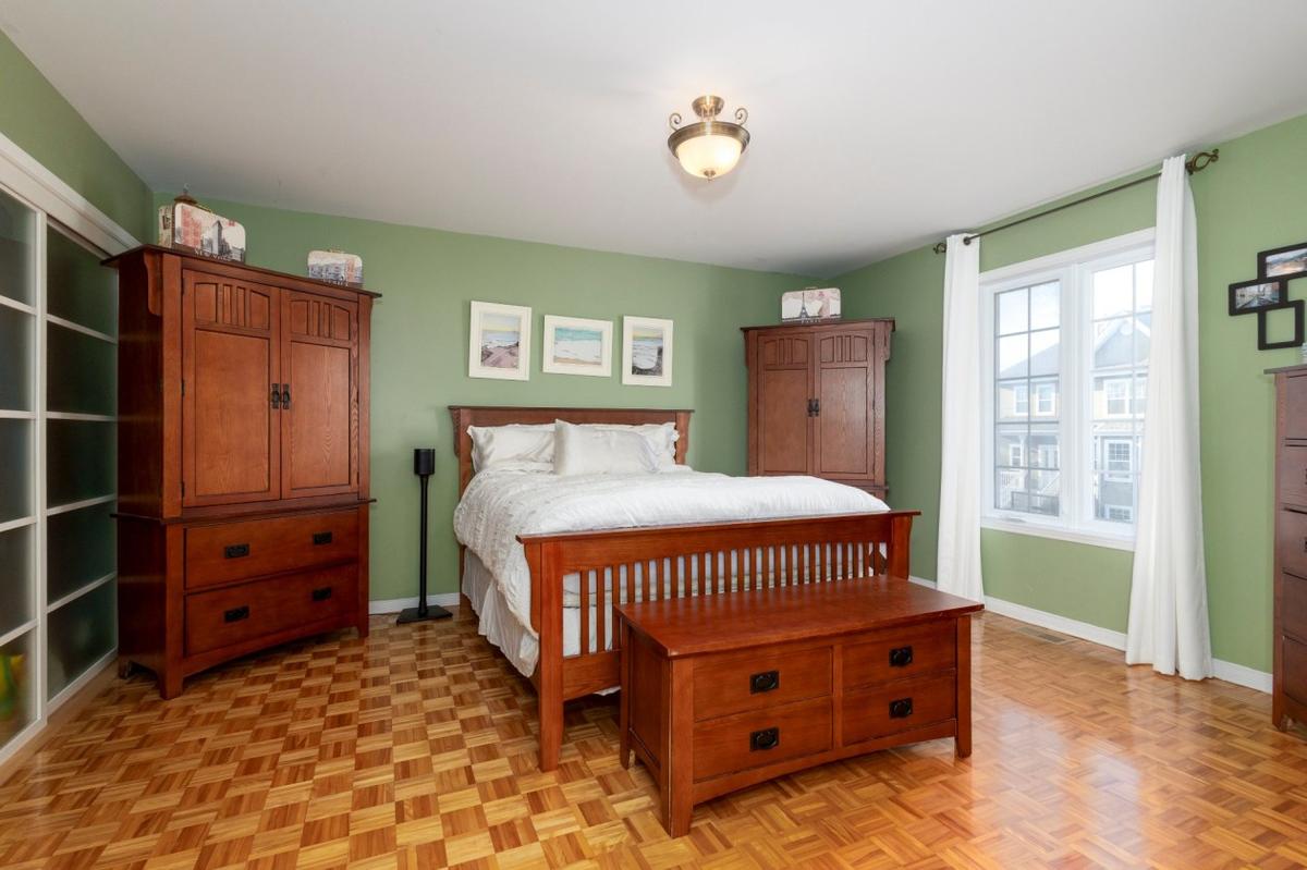 La chambre principale dans son écrin privé