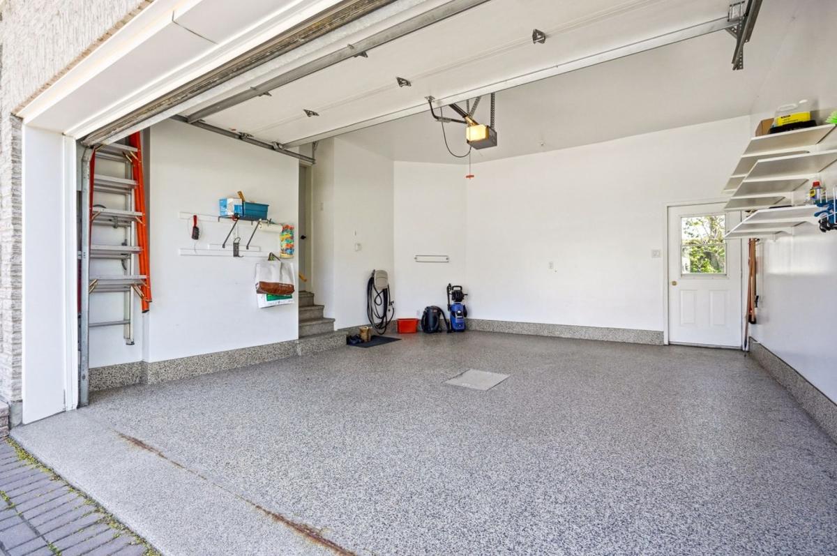 Le garage spacieux