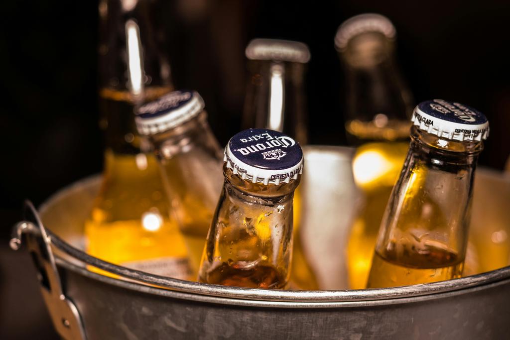 Tembela Bohle - Pixabay, bouteilles de bière Corona