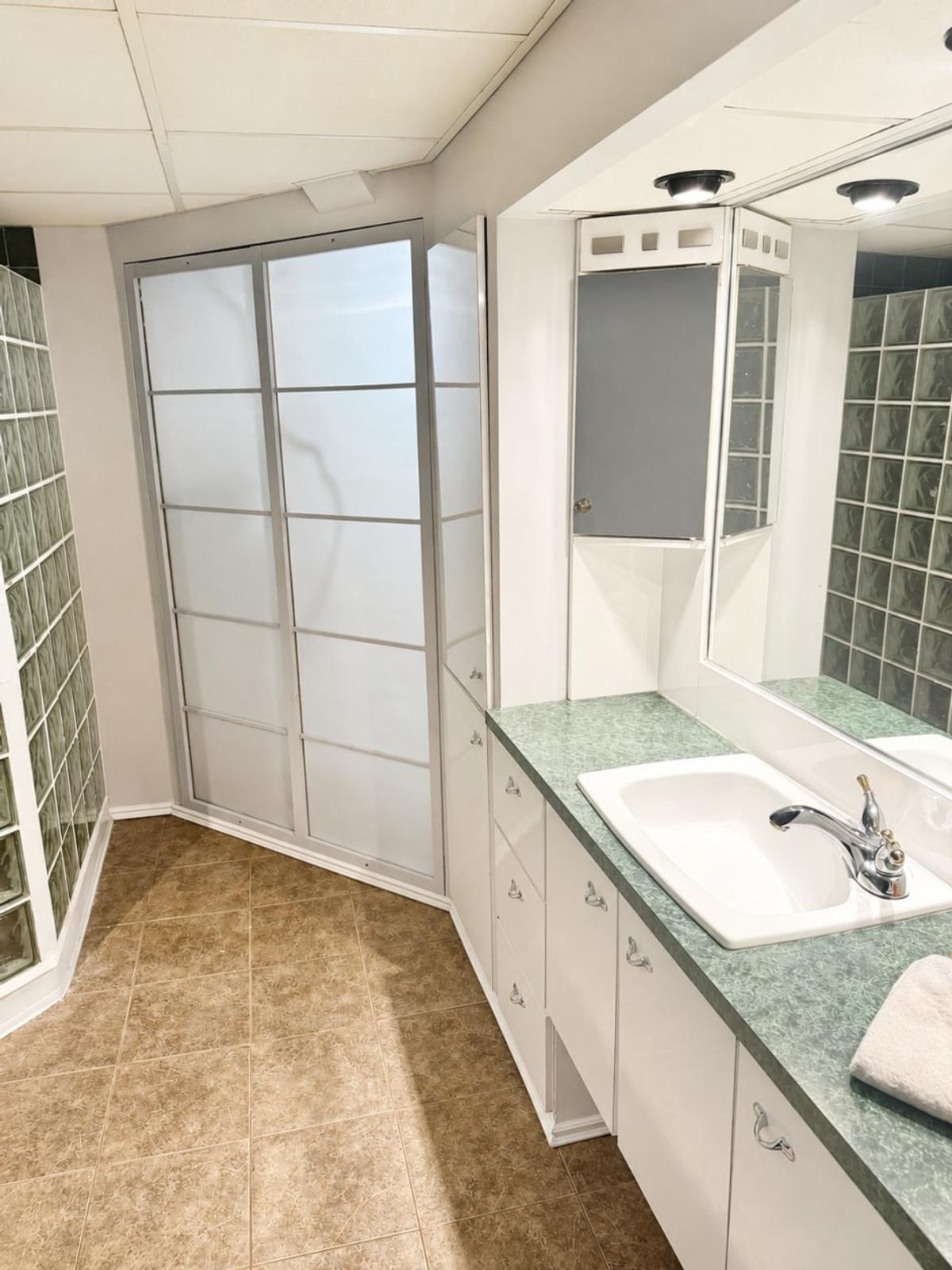 Détail de la salle de bain