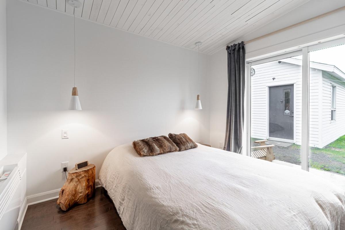 Autre vue de la chambre principale