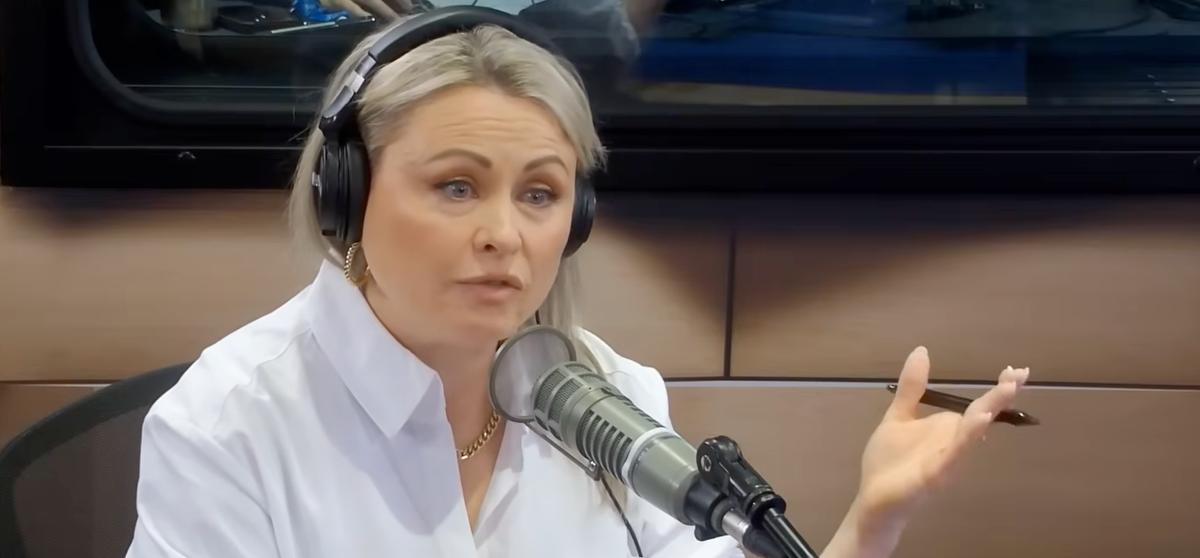 Mitsou en entrevue au 98.5 FM