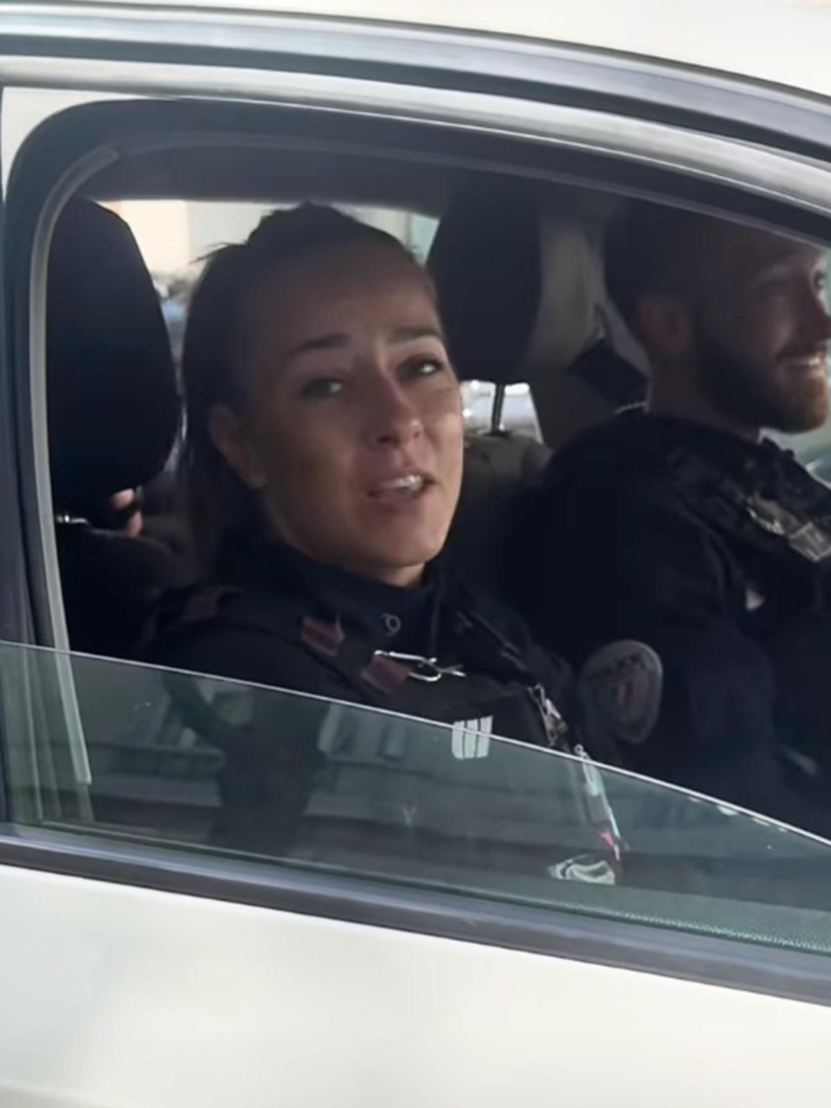 Policière