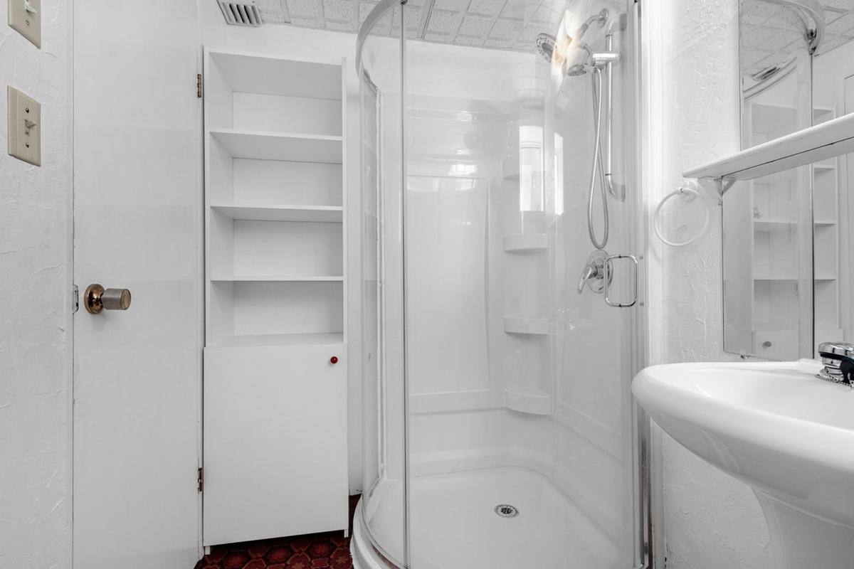 Salle de bain du sous-sol