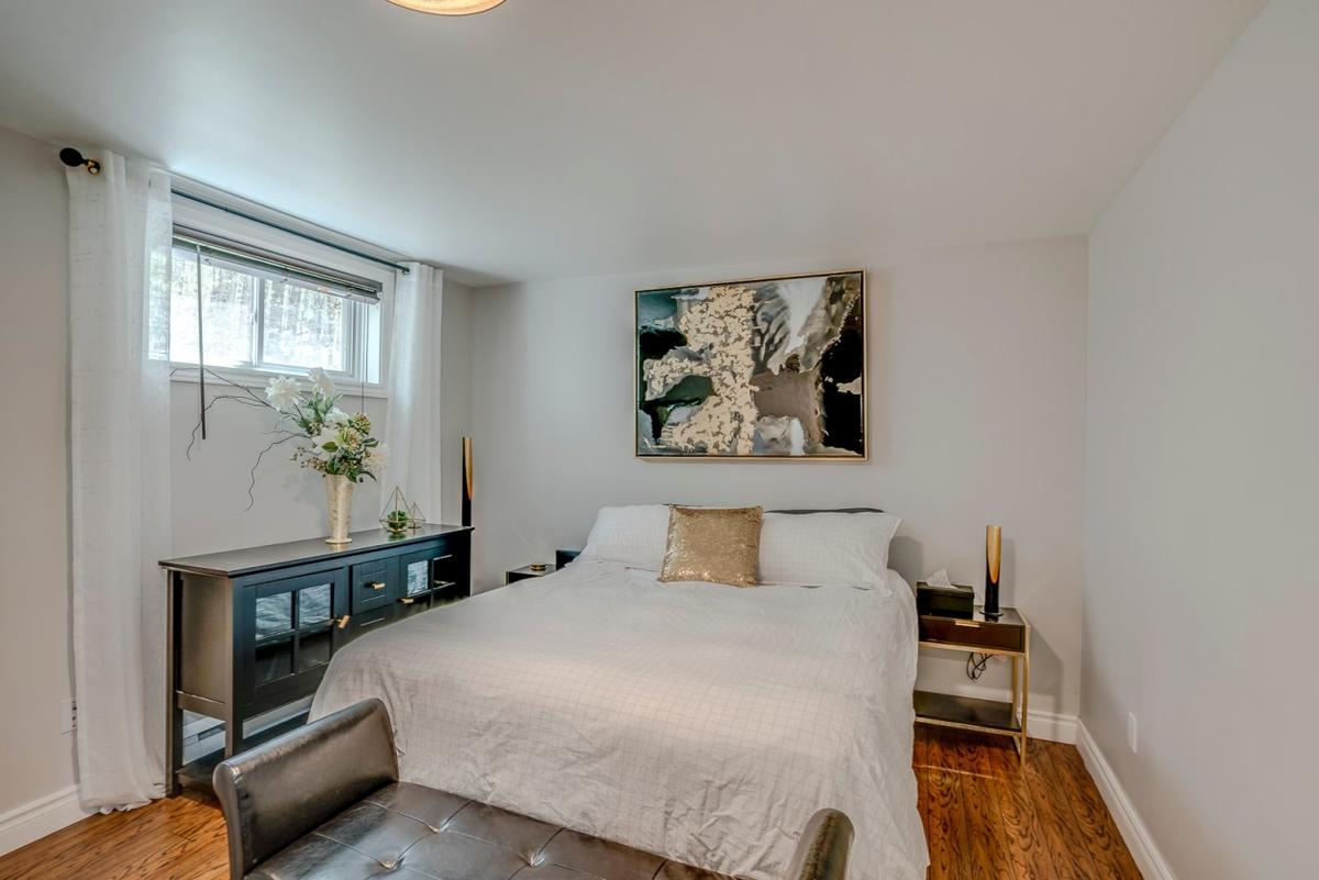 Détail d'une chambre à l'étage