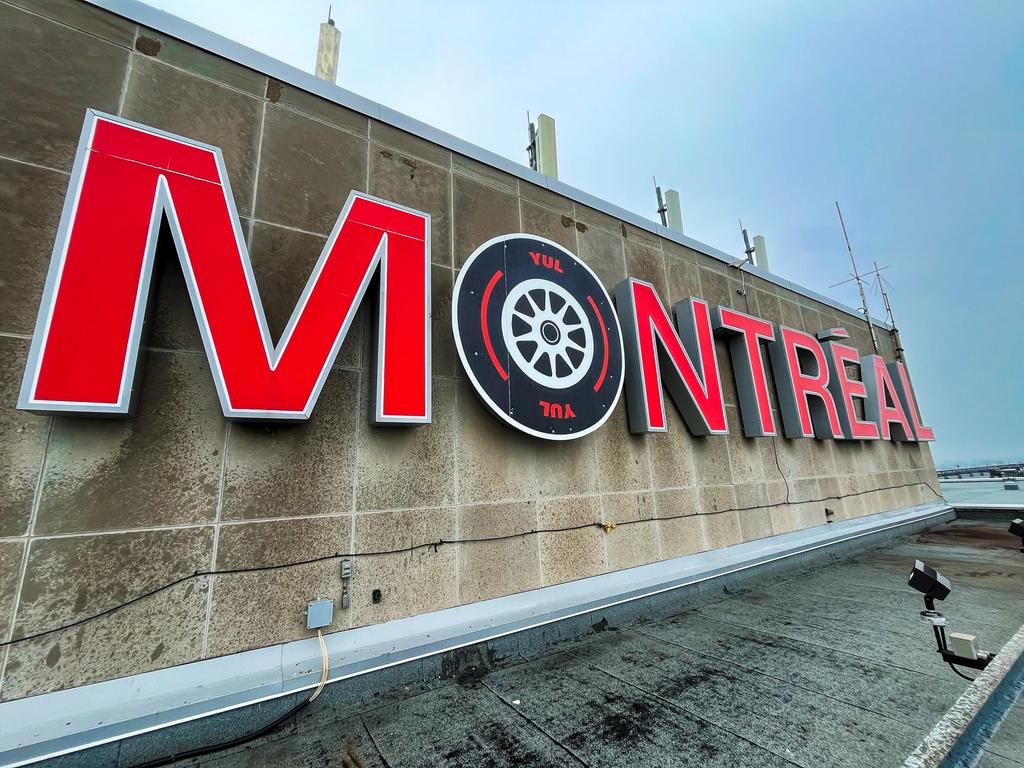 YUL Aéroport International Montréal-Trudeau 