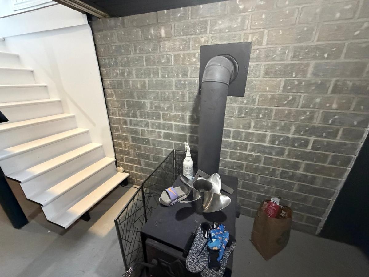 Vue du vestibule vers les pièces principales