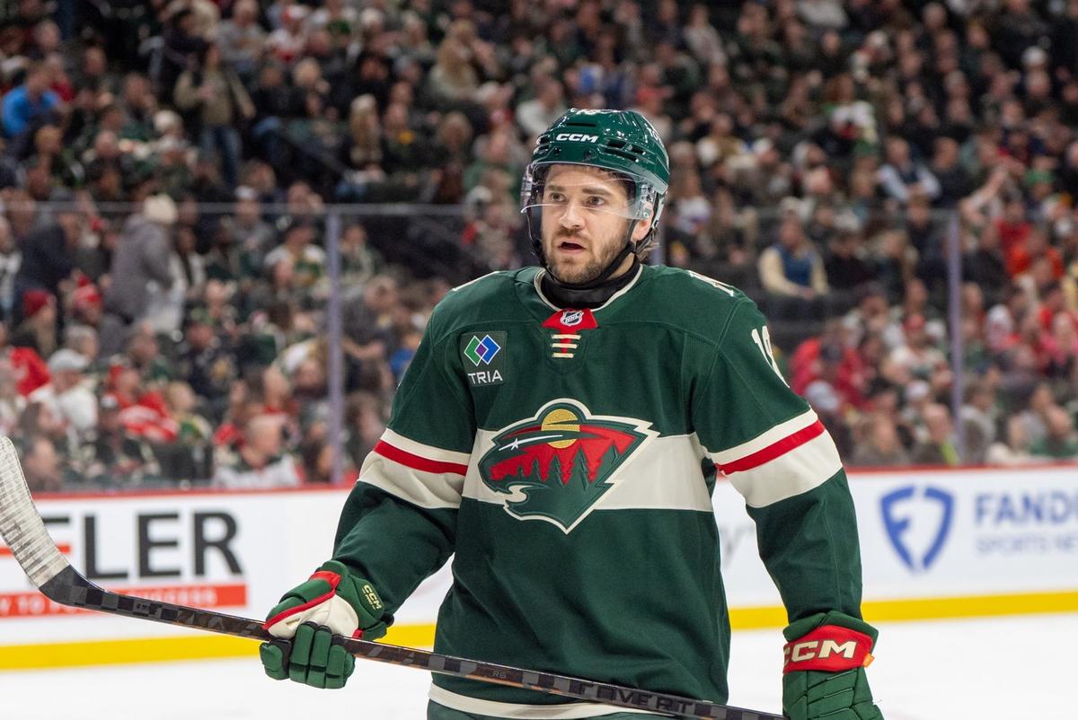 Vinnie Hinostroza