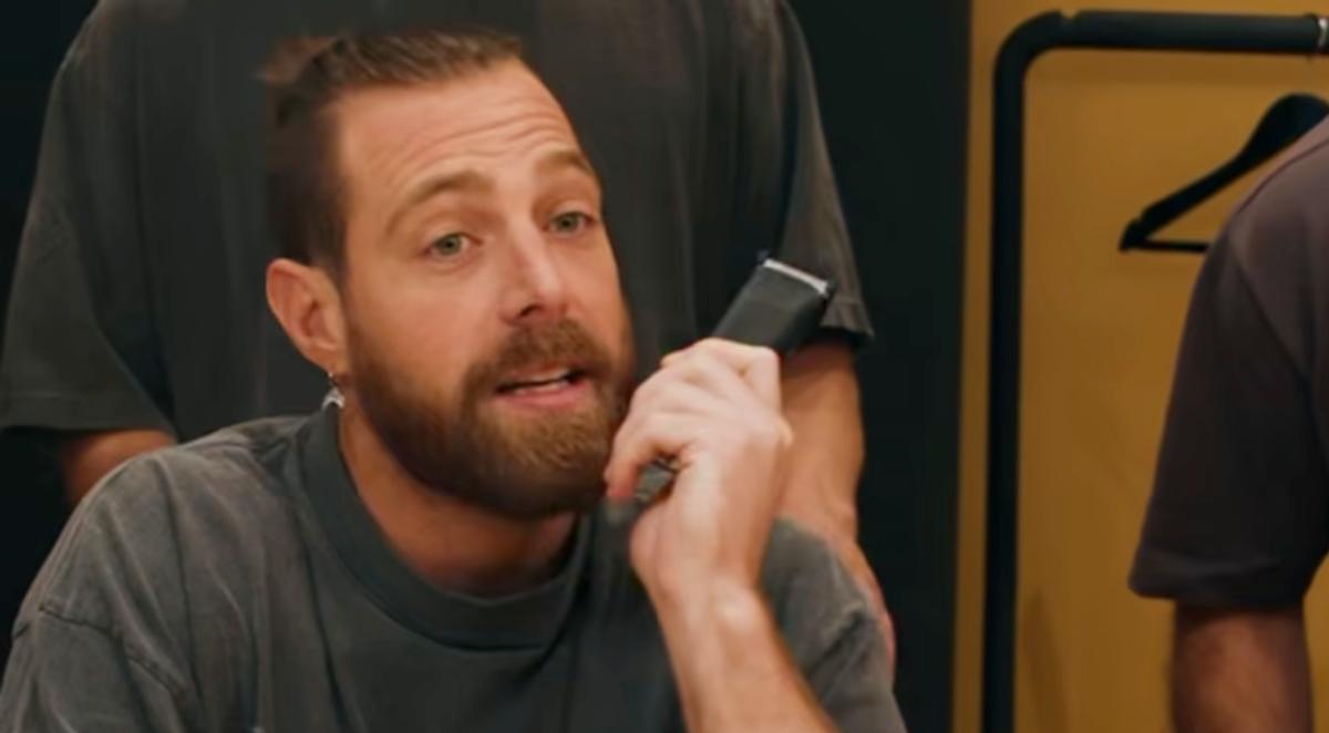 Jonathan Roy change de look