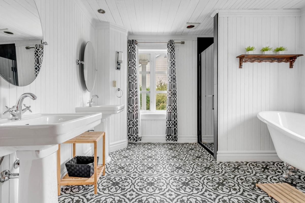 Salle de bain de l'étage