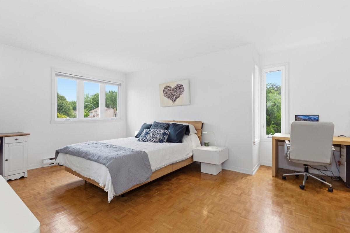 La chambre principale généreuse