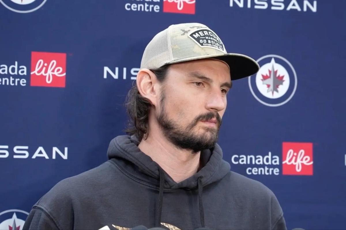 Connor Hellebuyck